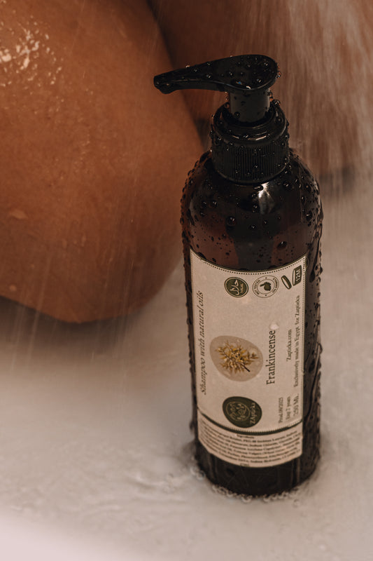 Tiefenreinigendes Shampoo mit Weihrauch